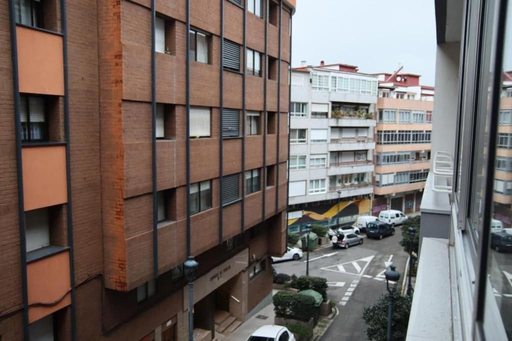 Acogedor, Con Garaje, Centrico. Daire Vigo Dış mekan fotoğraf